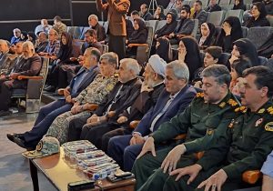 تجلیل از سروهای ایستاده؛ تکریم ۲۵ خانواده شهید جنگ رمضان در مراغه