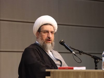 ملت ایران عاشورایی در مقابل جبهه ظلم و استکبار ایستاده است