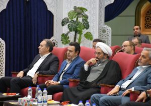 تجلیل از خانواده شهید اجاقی با حضور مدیرکل غله آذربایجان شرقی