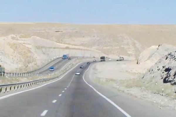 معاون وزیر راه و شهرسازی:چهار خطه شدن قطعه ۱۰ کیلومتری یوسف آباد تا بستان آباد