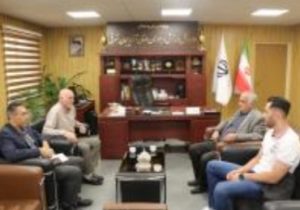 تجلیل مدیرکل ورزش و جوانان استان از ملی پوش هندبال ایران
