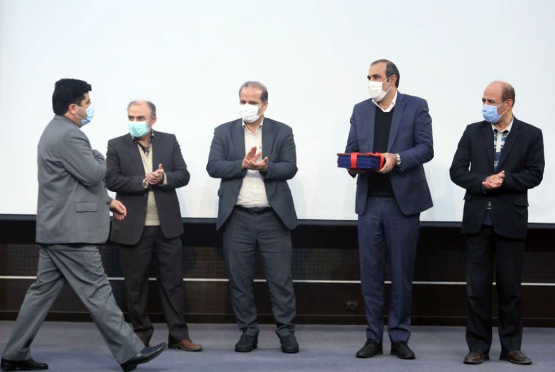 در همایش آمار و برنامه ریزی استان انجام شد:تجلیل رئیس سازمان مدیریت وبرنامه ریزی استان آذربایجان شرقی از مهندس فتحی /تقدیر از رئیس سازمان جهادکشاورزی استان آذربایجان شرقی به عنوان مدیر نمونه و فعال عرصه آمار و برنامه ریزی