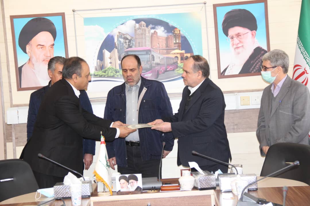 تقدیر از رانندگان و کارکنان نمونه بمناسبت هفته حمل و نقل و رانندگان
