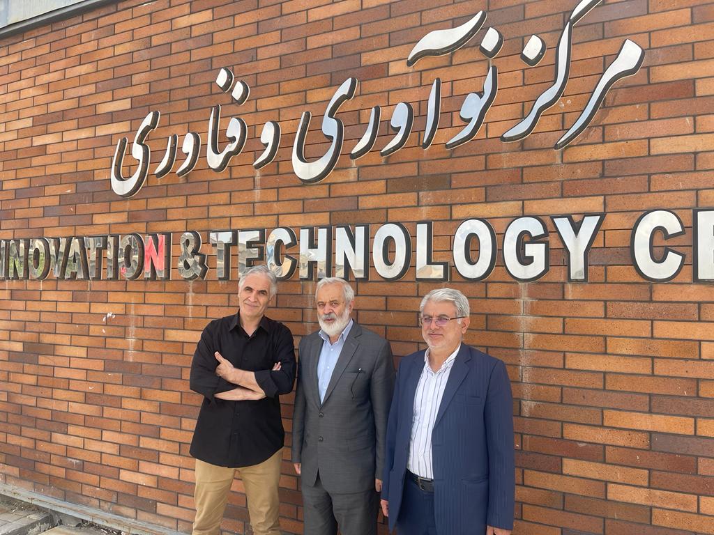 رئیس دانشگاه صنعتی سهند از برنامه های تخصصی و علمی کانون خدمت رضوی در استان آذربایجان شرقی استقبال کرد