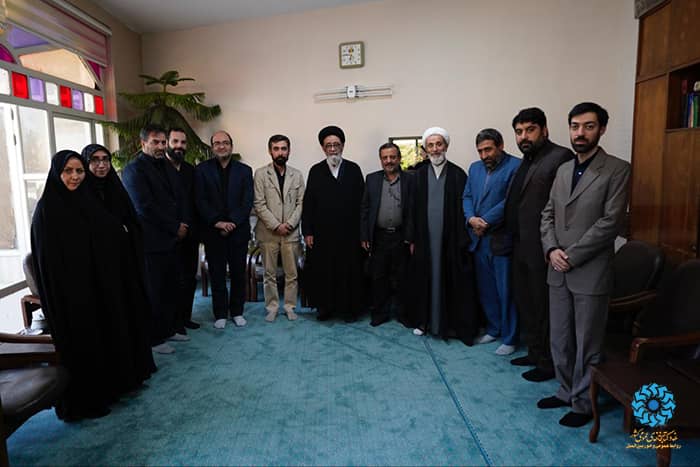 نماینده ولی فقیه در آذربایجان‌شرقی در دیدار دبیرکل نهاد:کتابخانه‌های عمومی بهترین مکان برای نگهداری کتب ارزشمند است