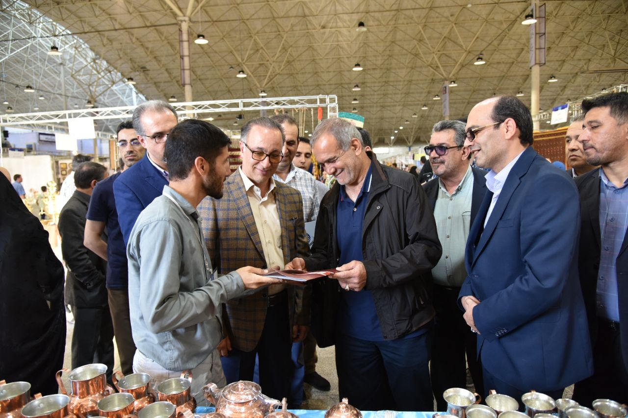 معرفی سه غرفه برتر در نهمین نمایشگاه ملی صنایع دستی تبریز