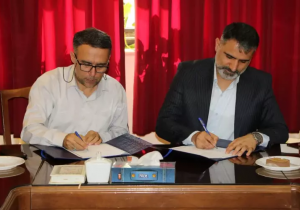 با حضور مسئولین:تفاهم نامه همکاری های دانشگاه آزاد اسلامی آذربایجان شرقی با موسسه سینمایی سفیر آسمان هنر