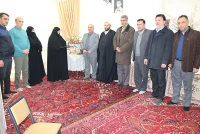 دیدارمدیرکل بنیاد مسکن انقلاب اسلامی آذربایجان شرقی با خانواده شهید والامقام جمالی