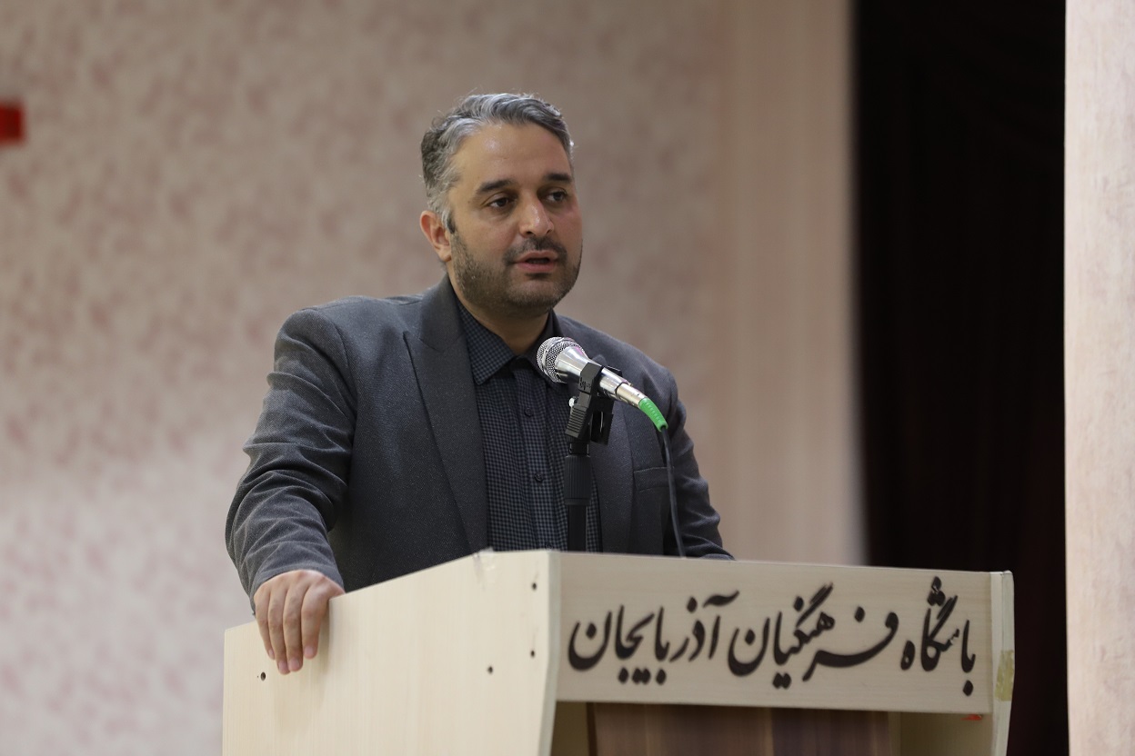 خیرین پشتوانه های عظیم و گرانبهای ساخت فضاهای آموزشی هستند که باید مورد توجه و تکریم قرار بگیرند