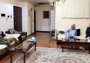 تکریم سرپرست بنیاد شهید آذربایجان‌شرقی از ۵ خانواده شهید و جانباز در تبریز