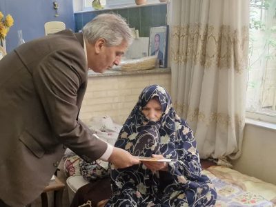 تجلیل سرپرست بنیاد شهید آذربایجان شرقی از ۴ خانواده شهید و جانباز در تبریز