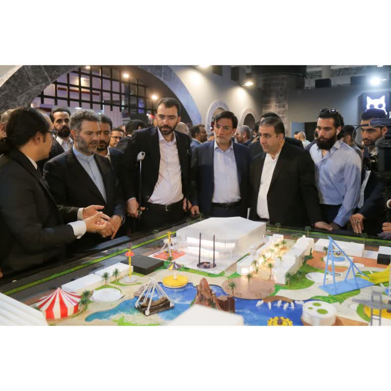 مجید کیانی با سرمایه گذاران و بانک ها و شرکت های لجستیک به رایزنی نشست: حضور فعال سازمان منطقه آزاد ارس در رویداد اقتصادی کیش اینوکس