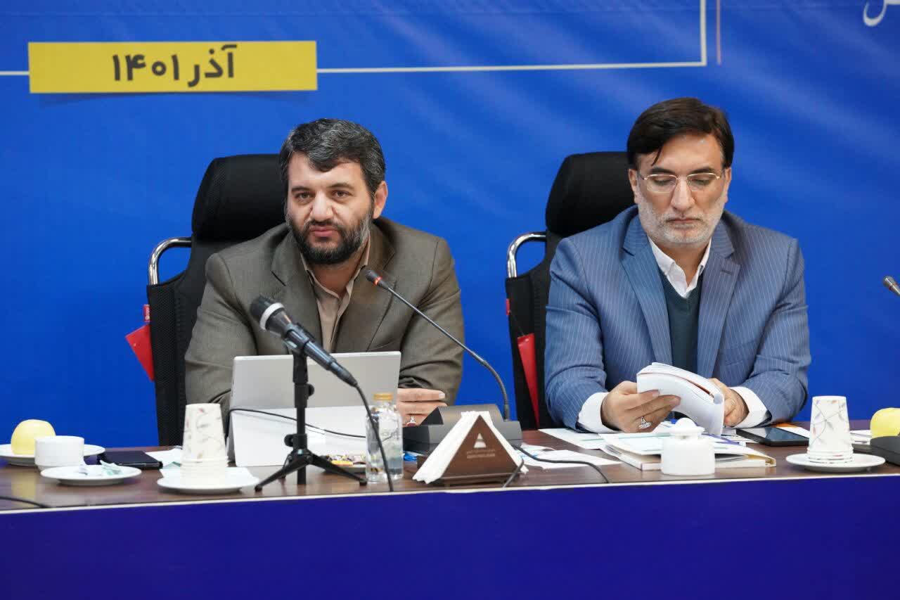 حجت الله عبدالملکی در نشست شورای اداری جلفا مطرح کرد:رئیس جمهور پیگیر اجرای ماده ۶۵ در مناطق آزاد / ارس از بازیگران اصلی تیم ملی اقتصادی ایران است