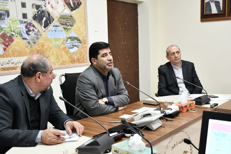 لزوم بهره مندی از تجربه سایر کشورها در تولید محصول با بارندگی کمتر از ۱۰۰میلی متر