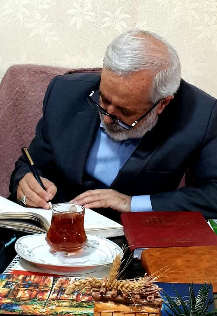 جعفری به دلایل بداخلاقی های سیاسی داخل خانه احزاب استعفای داد