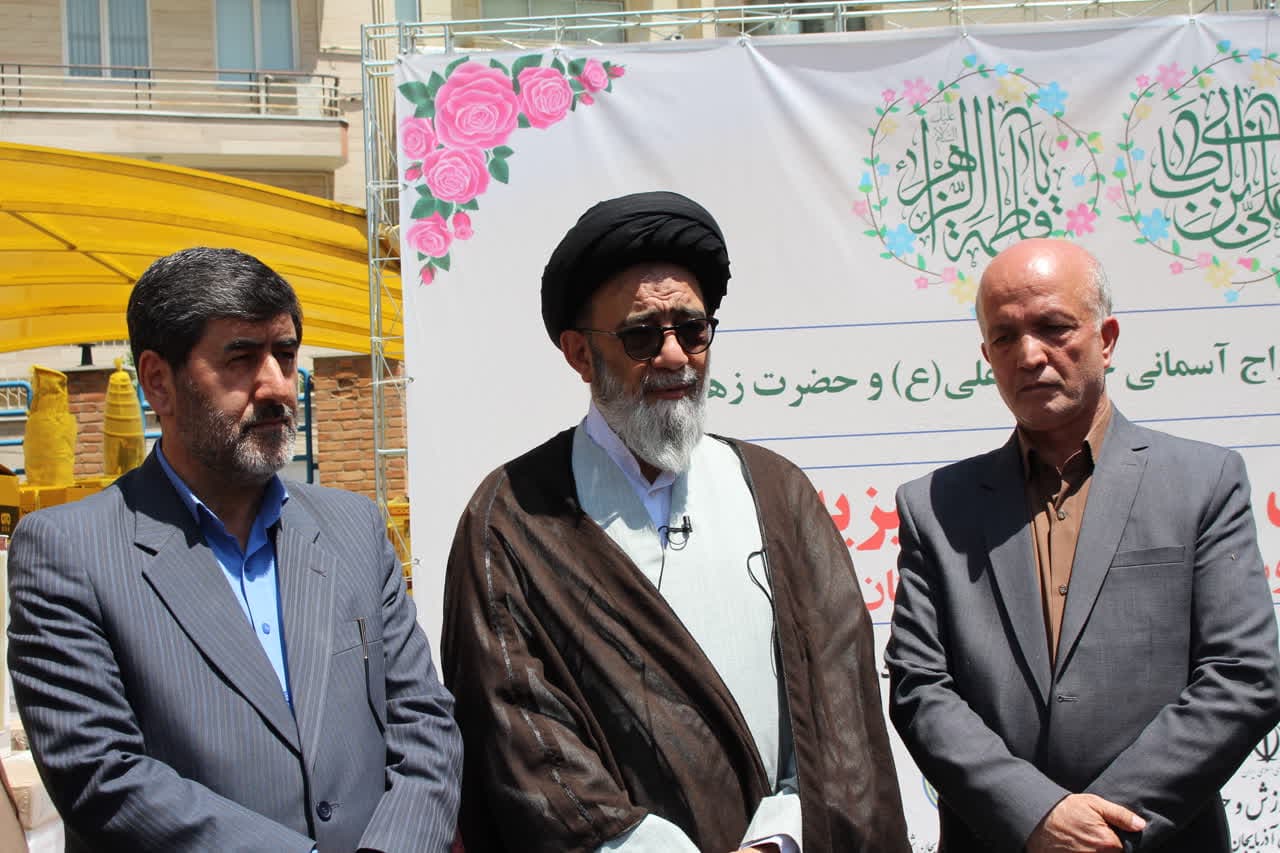 نماینده ولی فقیه در آذربایجان شرقی:اقدام شایسته کمیته امداد در اهدای جهیزیه به نوعروسان نیازمند / در ازدواج، بر جوانان سخت نگیرید