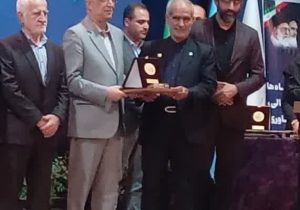 انتخاب دکتر نصراله زاده به عنوان رئیس دانشگاه برگزیده و اهدای نشان سرو از سوی وزیر علوم برای دومین بار