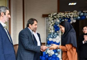 آینده ایران اسلامی با دستان دانش آموزان ساخته می‌شود