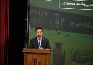 دانشجویان در برابر مسائل اجتماعی مسئولیت برعهده دارند