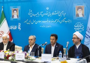 دیدار معاون اول رئیس جمهوری با دانشگاهیان در دانشگاه تبریز