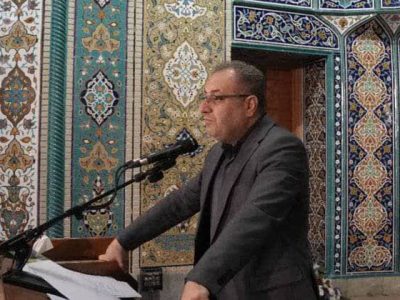 حضور مدیر کل و روسای اداره کل بیمه سلامت در نماز جمعه تبریز