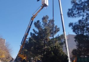 برکناری چراغ های ۳۰ ساله و نصب ۳۰ دستگاه LED کم‌ مصرف در محدوده امور برق گلستان