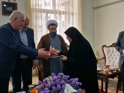 تجلیل از معلمان نمونه استان
