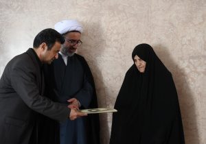 تداوم دیدار رئیس دانشگاه تبریز و رئیس نهاد رهبری با خانواده شهیدان جنگ رمضان