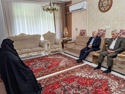 مدیرکل بنیاد شهید آذربایجان شرقی و مشاور استاندار با خانواده معظم شهدا دیدار کردند
