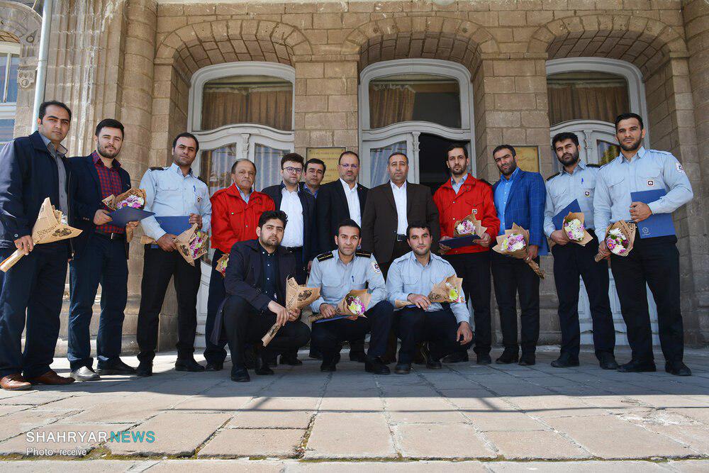 تجلیل اعضای شورا از شهردار ، مدیر عامل سازمان آتش نشانی و آتش‌نشانان تبریز